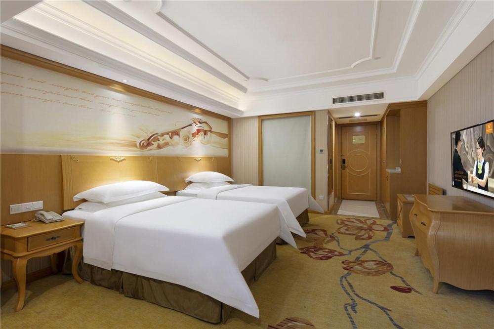 Vienna Hotel Zhengzhou Zhongyuan Futa Exteriér fotografie