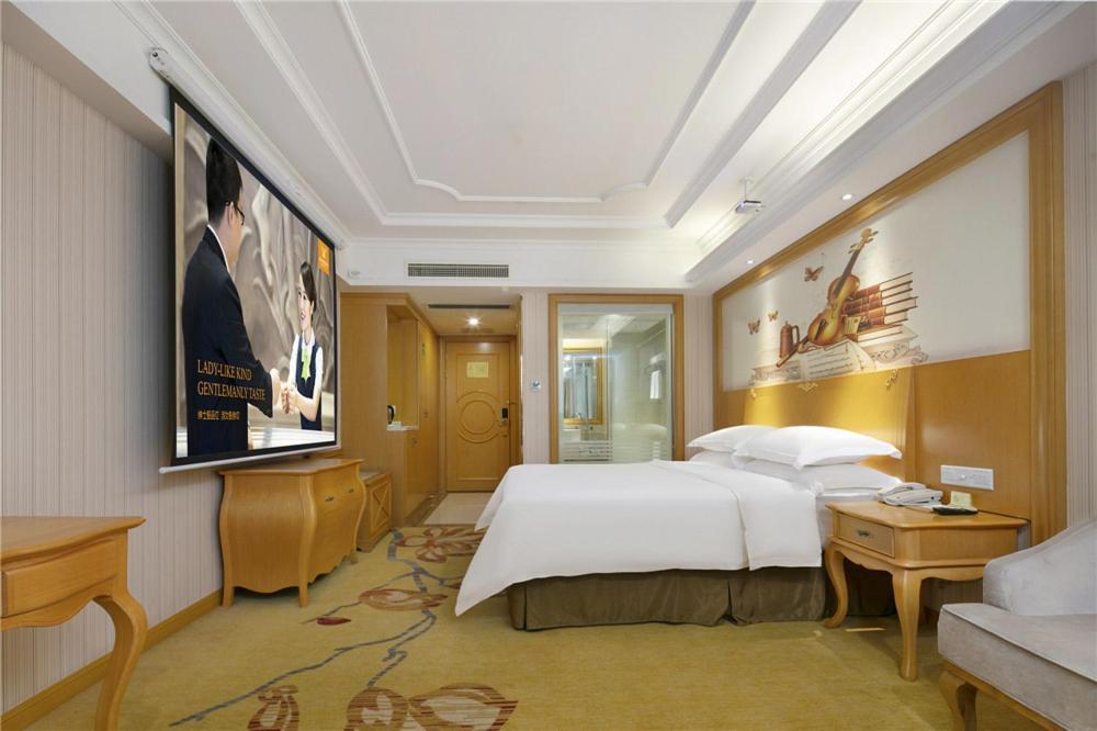 Vienna Hotel Zhengzhou Zhongyuan Futa Exteriér fotografie