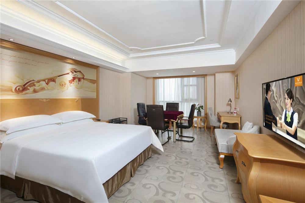 Vienna Hotel Zhengzhou Zhongyuan Futa Exteriér fotografie