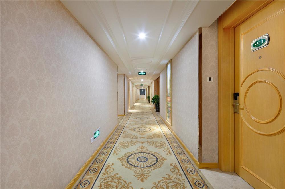 Vienna Hotel Zhengzhou Zhongyuan Futa Exteriér fotografie