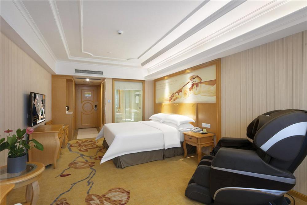Vienna Hotel Zhengzhou Zhongyuan Futa Exteriér fotografie